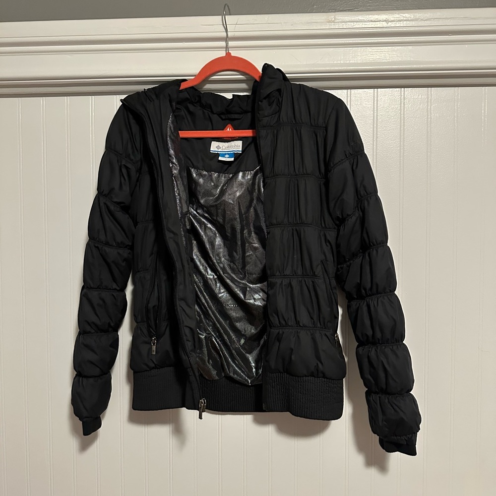 Columbia puffer jacket in size S
